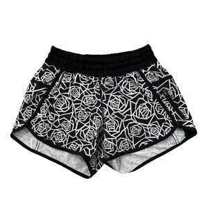 Lululemon black & white pattern athletic shorts size 4